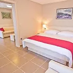 Otel Sahara 3*